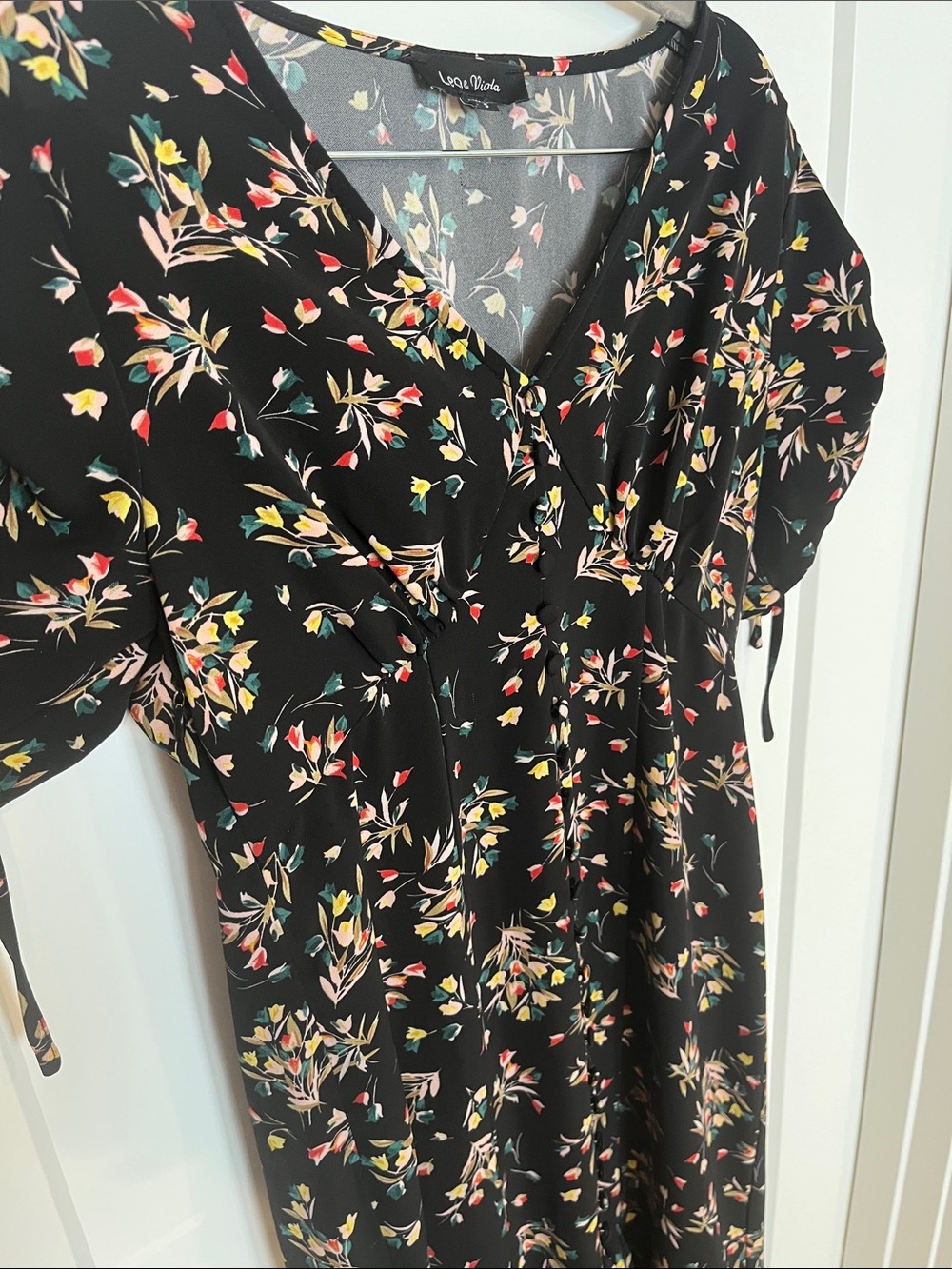 Lea & Viola Black Floral Midi Dress with V-Neck
